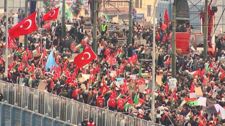 İstanbulda Gazze ve şehitler için büyük yürüyüş