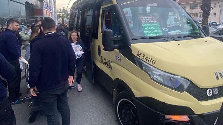 İstanbulda minibüse binenler inanamadı Genç kadın yolcuların içinde doğum yaptı