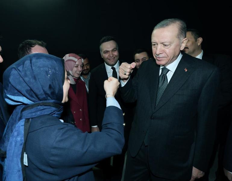Cumhurbaşkanı Erdoğan: Gençlerimizin önünü her anlamda biz açtık