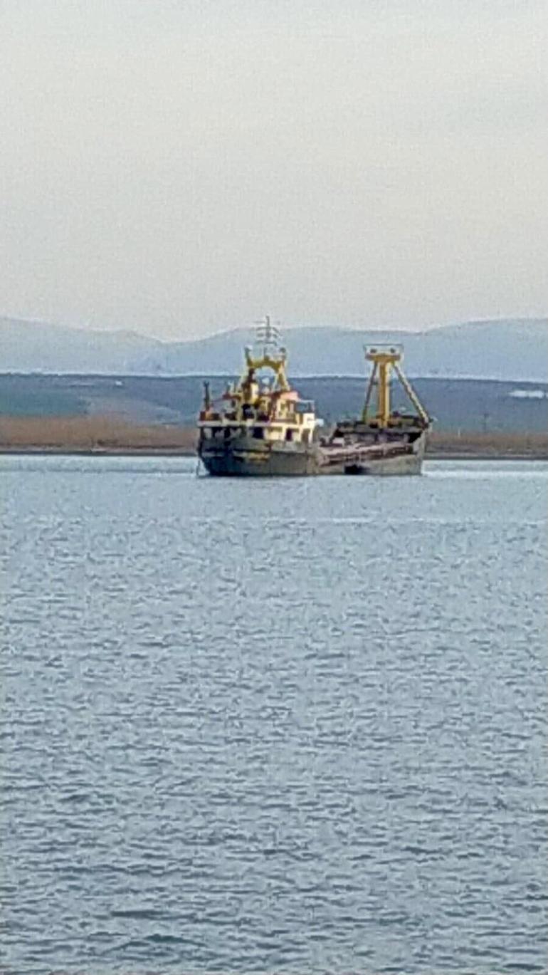 Marmara Denizinde kargo gemisi battı Kurtarma çalışması sürüyor