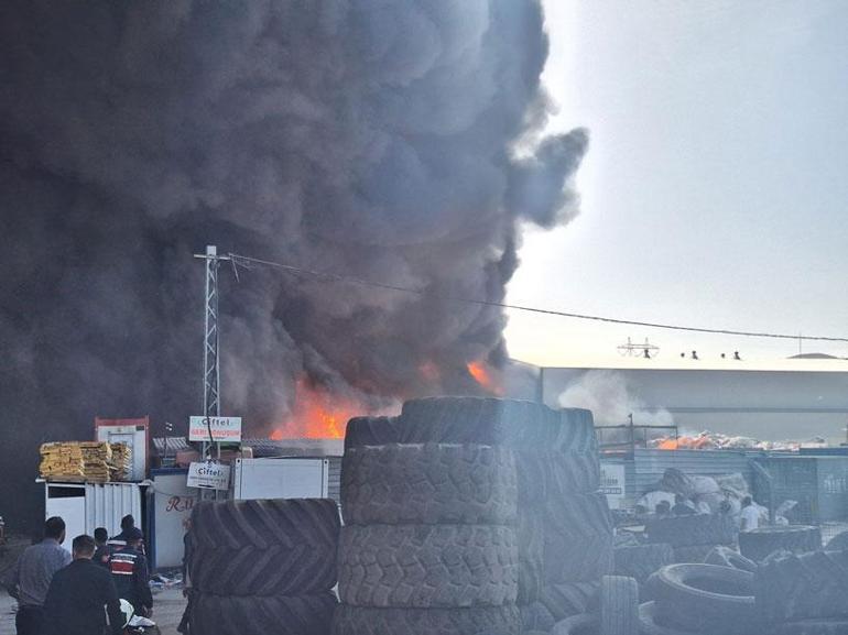 Ankarada Hurdacılar Sitesinde yangın çıktı Olay yerine çok sayıda itfaiye ekibi sevk edildi