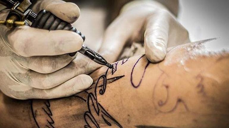 Dövme yaptıranlar bin pişman Son 5 yılda 1 milyondan fazla kişiye uygulandı