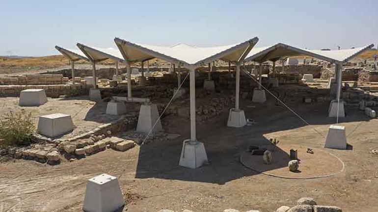 Karkamış Antik Kentinde Göbeklitepe modeli koruyucu çatı