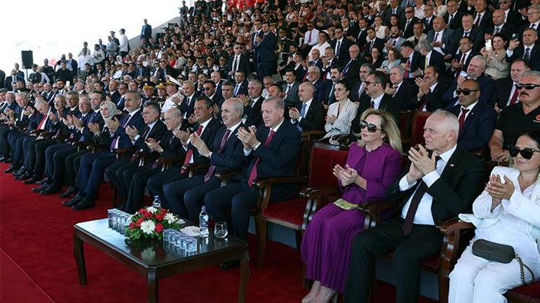 KKTCde tarihi gün Cumhurbaşkanı Erdoğan: Kuzey Kıbrıs bizim göz bebeğimizdir canımızdan bir parçadır