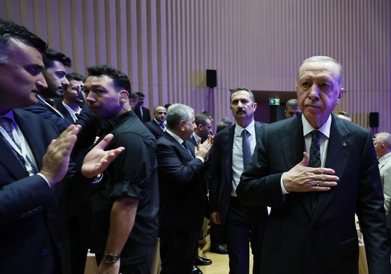 Cumhurbaşkanı Erdoğan: Özel sektöre 20 milyar dolarlık yatırım kazandırma hedefindeyiz