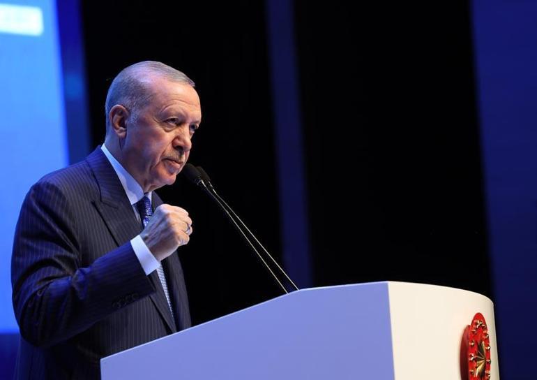 Cumhurbaşkanı Erdoğan: Makamlar rütbeler oturulan koltuklar değişebilir molalar olabilir