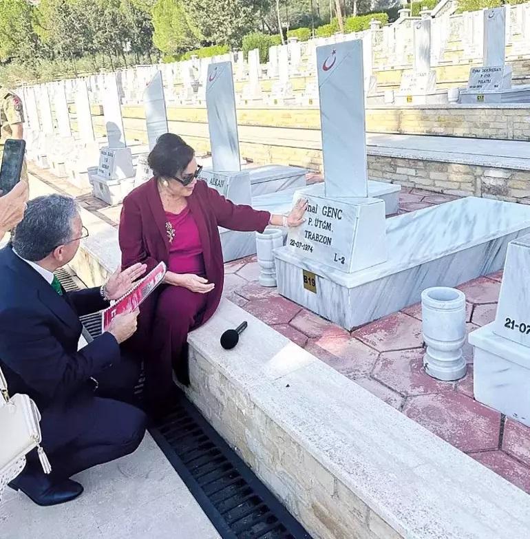 Türkan Şoray 50 yıl sonra o fotoğraftaki şehitleri ziyaret etti