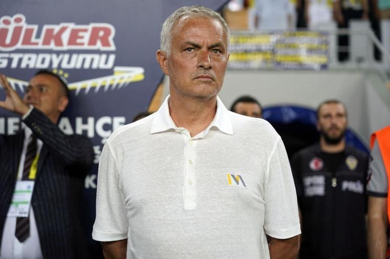 Mourinho Fenerbahçeden ayrılıyor, yeni takımını açıkladılar