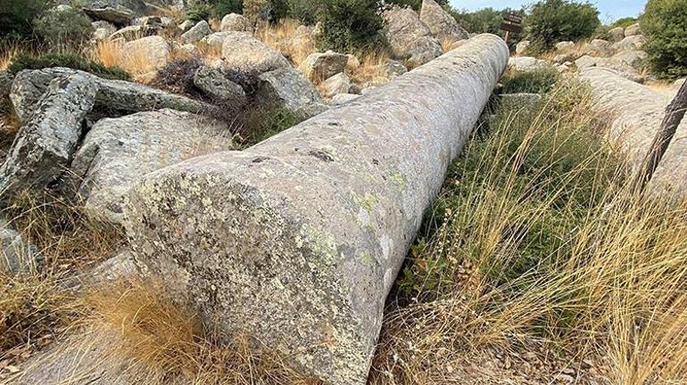 Bu sütunlar bir imparatorluğun çöküşüne tanık oldu: Çanakkaledeki antik madende bin 600 yıldır bırakıldığı gibi duruyor