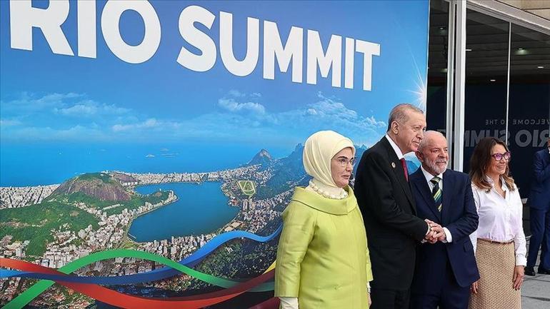 Cumhurbaşkanı Erdoğan G20 Liderler Zirvesi resmi törenine eşi Emine Erdoğan ile beraber katıldı