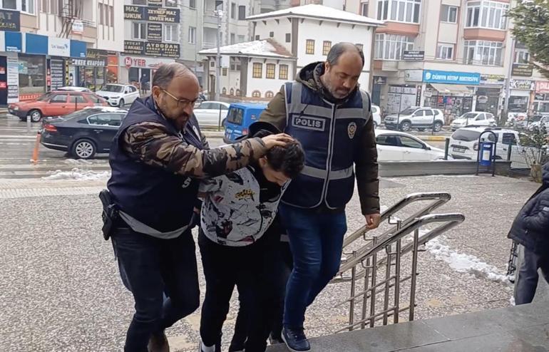 Adınız soruşturmaya karıştı diyerek yaşlı çifti dolandıran sahte savcı ve polis, yakayı ele verdi