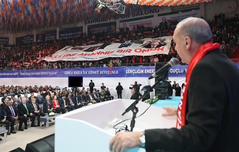 Cumhurbaşkanı Erdoğan: Milli güvenliğimizi tehlikeye atacak hiçbir hamleye izin vermeyiz