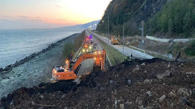 Artvinin Arhavi ilçesinde heyelan Heyelan 200 metrelik bir alanda etkili oldu