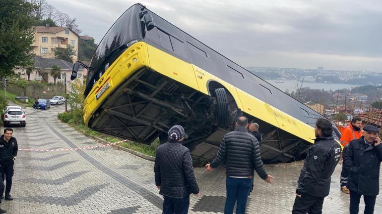 Beykozda kayan İETT otobüsü bir evin bahçesine düştü