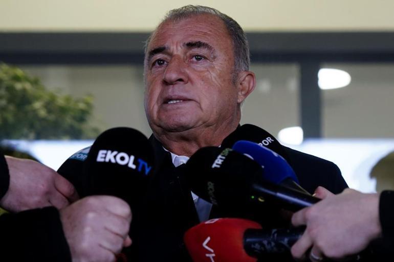 Fatih Terim Doha yolcusu Havalimanında basın mensuplarına açıklama yaptı, teknik ekip hakkında bilgi verdi