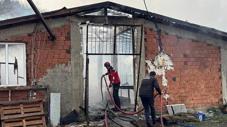Orduda işyerinde çıkan yangı depoya sıçradı İtfaiye ekipleri imdada yetişti