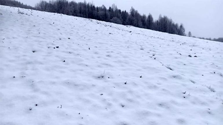 Sibirya soğukları fena vurdu Termometreler eksi 24ü gördü, resmen su havada buz tuttu