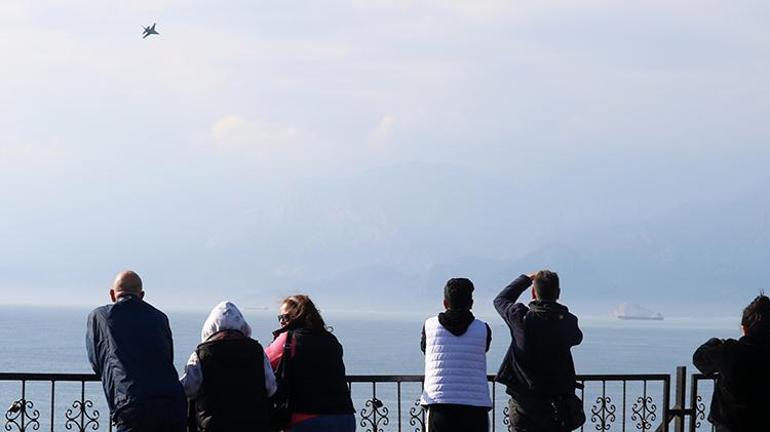 SOLOTÜRK Antalya semalarında deniz üstü eğitimlerini gerçekleştirdi
