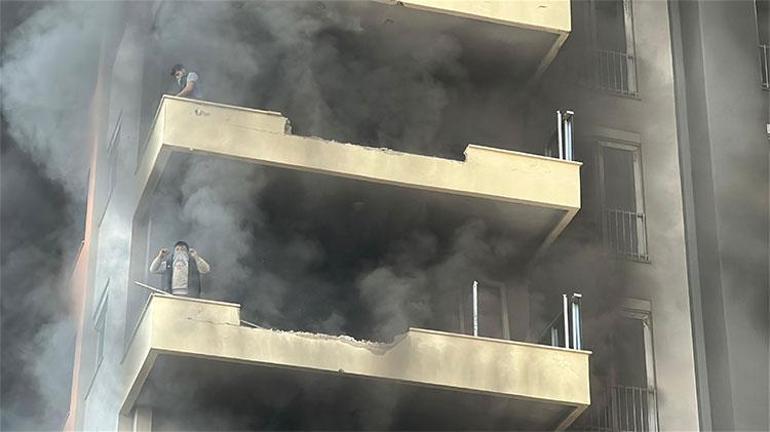 Antalyada 9 katlı otel inşaatında korkutan yangın