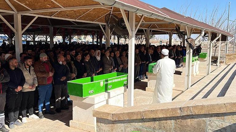 Şanlıurfada annelerinin öldürdüğü kız kardeşler yan yana defnedildi