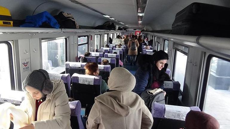 Trenler tıklım tıklım Doğu Ekspresinde yer bulamayan Erzurum - Kars yolcularına ek sefer konuldu