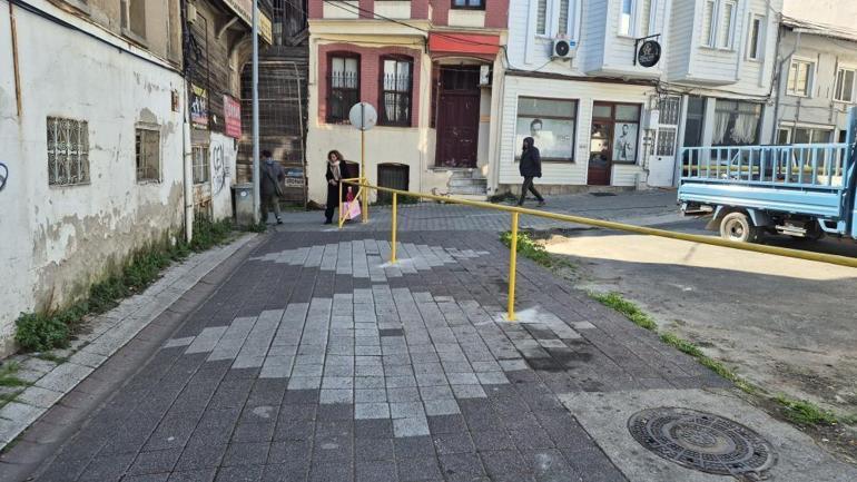 Tekirdağda sokak tartışması Arasından geçen sokağa demir bariyerle kapattı