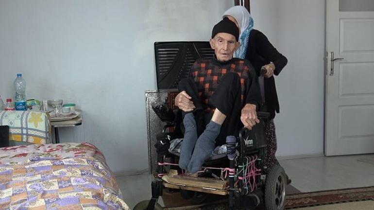 Kayseride 60 yıllık aşk hikayesi: Engelli eşine sevgiyle bakıyor: Hiçbir zaman yalnız bırakmadım