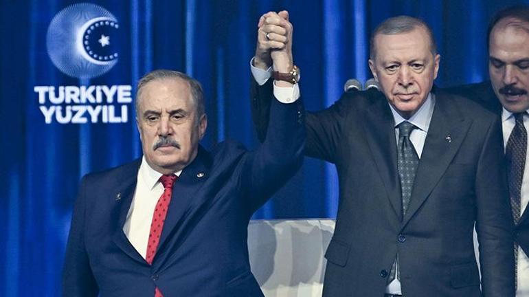 Rozetler takıldı AK Partiye 3 milletvekili katıldı, işte o isimler ve eski partileri