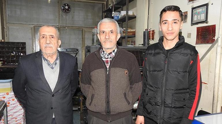 3 kuşak yan yana çalışıyor Gaziantepte baba ve oğlu dedenin açtığı yoldan gidiyor