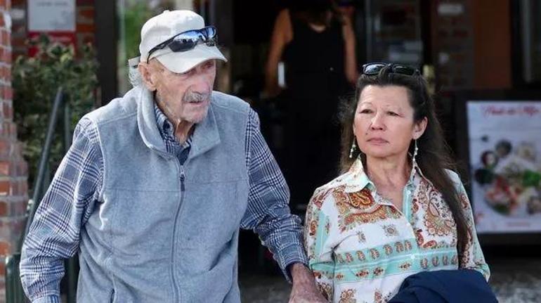 Hollywoodun efsane oyuncusu Gene Hackman hayatını kaybetti Eşiyle birlikte evinde ölü bulundu