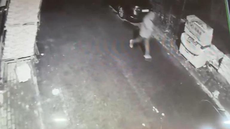 Görüşme isteğini reddeden kadına kezzaplı saldırı Sesimi duyun, gözlerimden kan geliyor