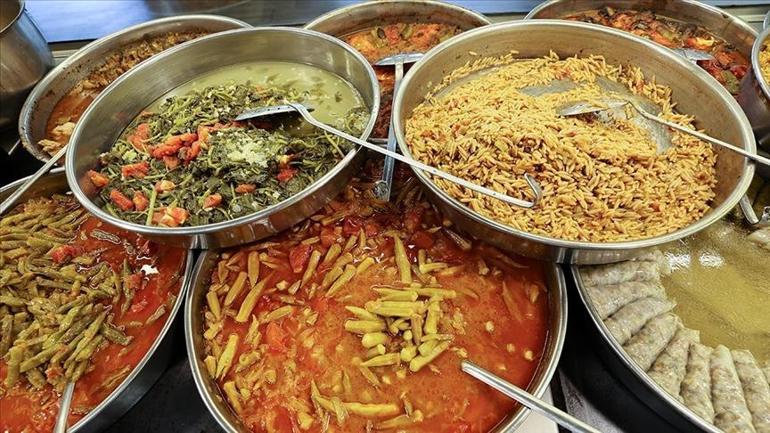 İZMİR 13 MART İmsakiye | İftar ve Akşam Ezanı Vakti (2025): İzmirde iftar kaçta, oruç kaçta açılacak