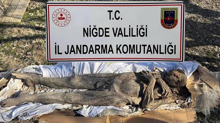 Niğdede mumya operasyonu Orta Çağdan kalma mumyayı satmaya çalışan şahıslar yakalandı
