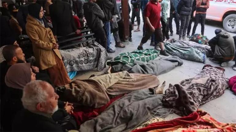 İsrailden Gazzeye hava saldırısı: Çok sayıda Filistinli hayatını kaybetti