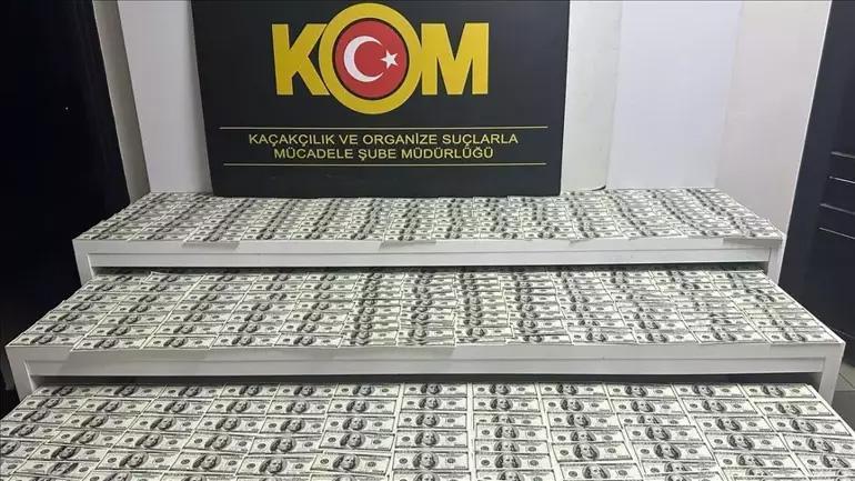 Sahte dolar paniği yeniden hortladı Mersinde 7 milyon sahte dolar ele geçirildi