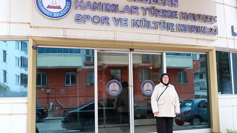 Felçli kolunu çocukluk hayali sayesinde iyileştirdi: 68 yaşında bağlama çalmayı öğrendi
