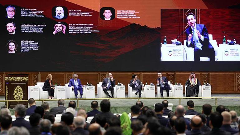 Bakan Bayraktar imzaları attı TPAO, Pakistan denizlerinde petrol ve doğal gaz arayacak