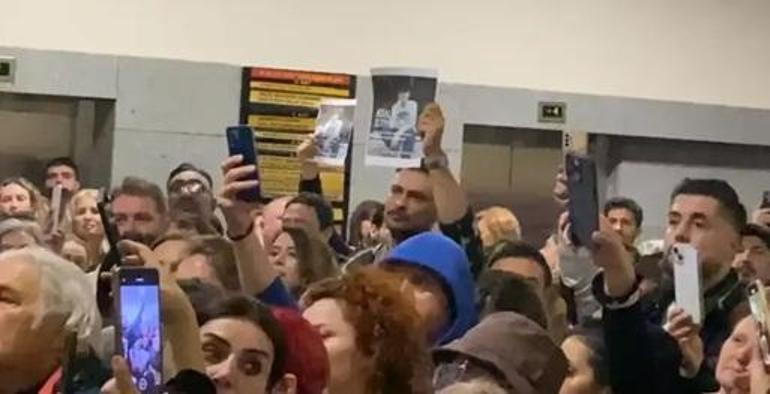 Ünlü isimler Mattia Ahmet Minguzzinin ailesine destek için Kartalda Kalbimiz paramparça