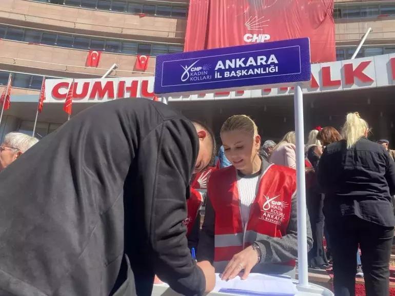 Cumhuriyet Halk Partisi Genel Merkezinde imza kampanyası