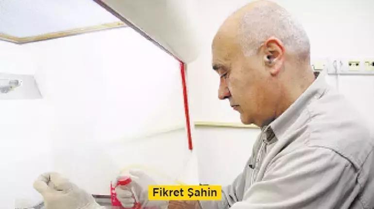 Türk bilim adamı mRNAdan 8 kat daha etkili aşı geliştirdi Tek başına dünya modeli
