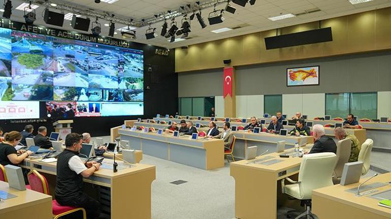 İstanbul Valiliğinden yaralı vatandaşlar hakkında açıklama geldi Yüksekten atlayanlar var