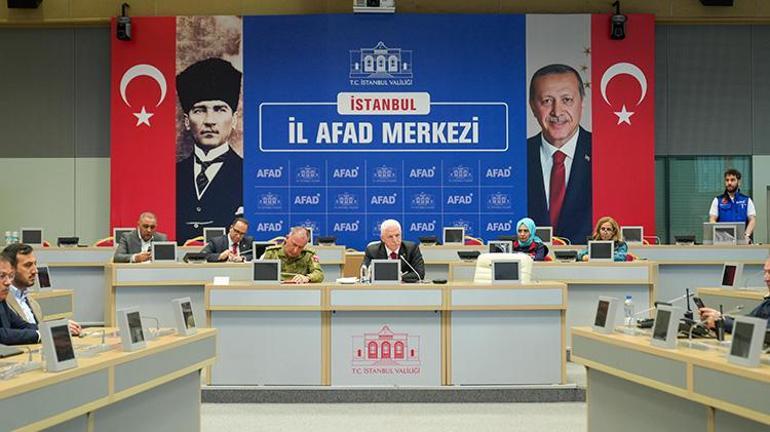 İstanbul Valiliğinden yaralı vatandaşlar hakkında açıklama geldi Yüksekten atlayanlar var