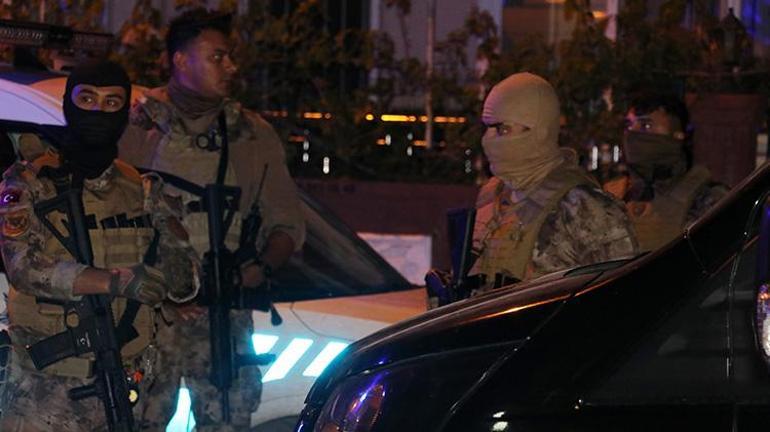 Antalyada bir şahıs anne ve babasını eve kilitledi Baba koş kafamızı kesecekler