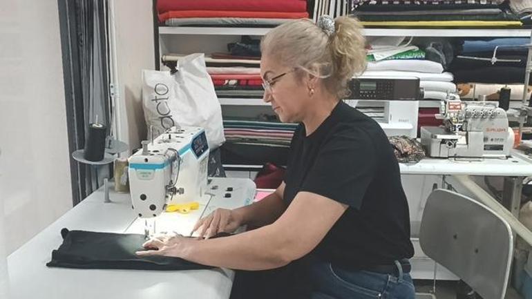 Depremzede kadınlar, 1 Mayıs’ta da mesaiye devam etti