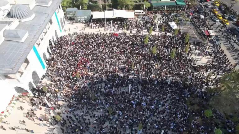 Sırrı Süreyya Önderin cenaze namazı kılındı Yoğun katılım havadan görüntülendi