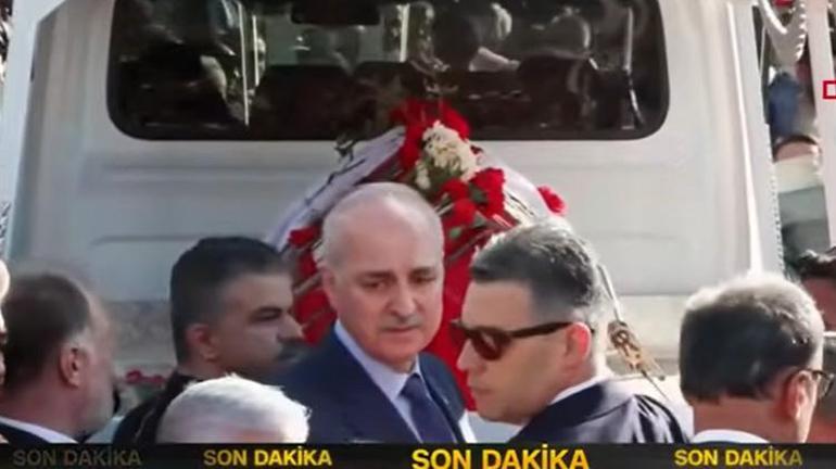 Sırrı Süreyya Önderin cenaze namazı kılındı Yoğun katılım havadan görüntülendi