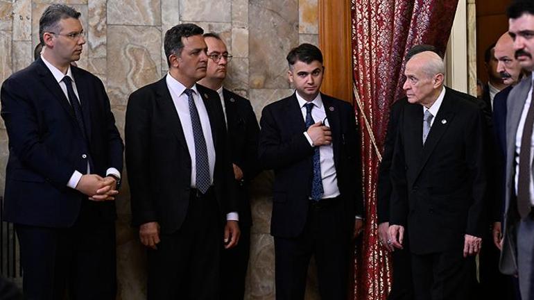 MHP lideri Bahçeli, Sırrı Süreyya Önderi anma törenine katıldı