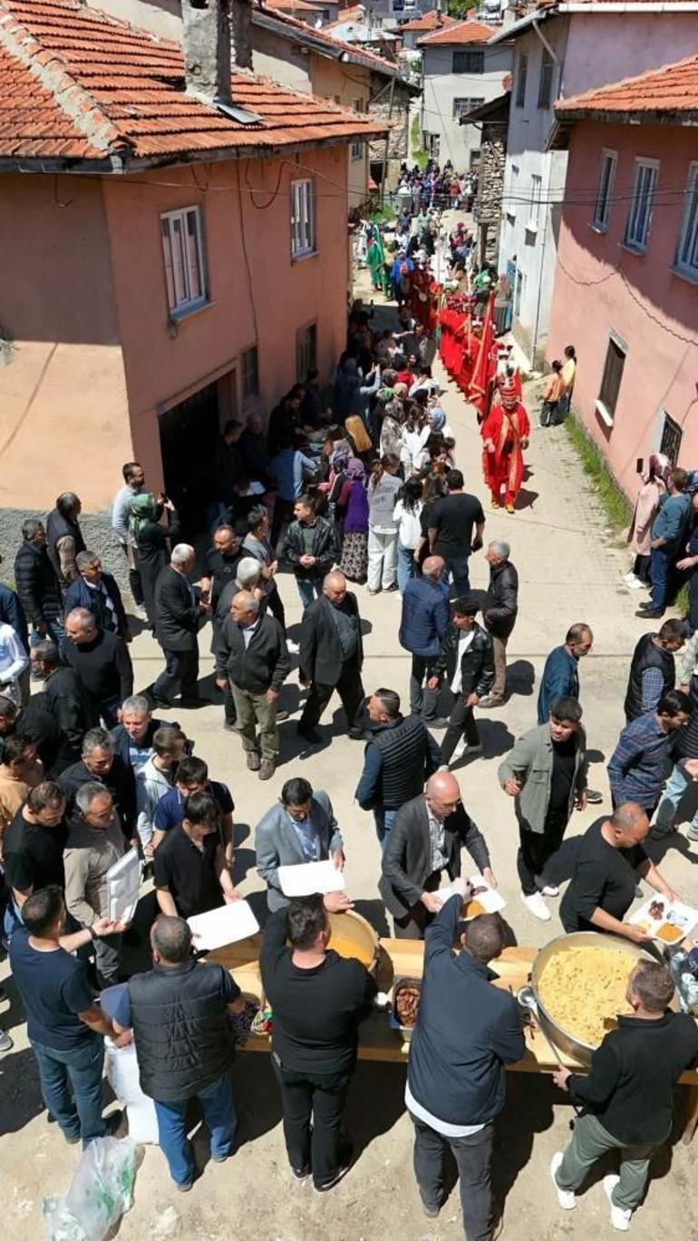Yılda sadece bir kez yapılıyor Binlerce kişi o köye akın ediyor