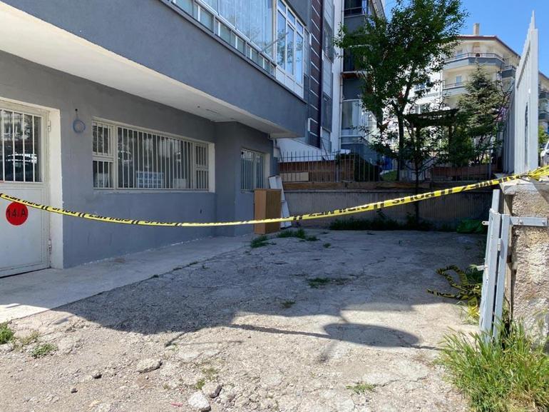 4üncü kattaki evinin balkonundan atlayan Gözde, eski eşinin üzerine düşmüş
