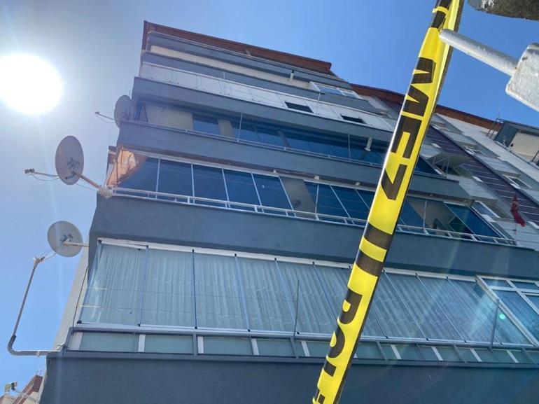 4üncü kattaki evinin balkonundan atlayan Gözde, eski eşinin üzerine düşmüş